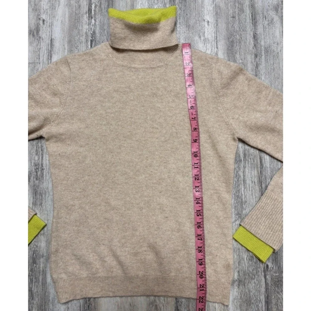 Brodie Cashmere 100% Cashmere Turtleneck Sweater Neon Lime Trim Beige Size S